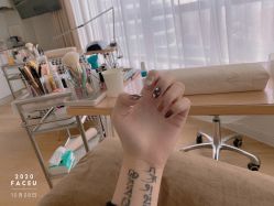 -Momo nail 日系美甲