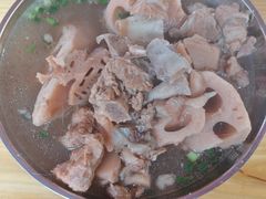 排骨藕汤-燕子煨汤(山海关路店)