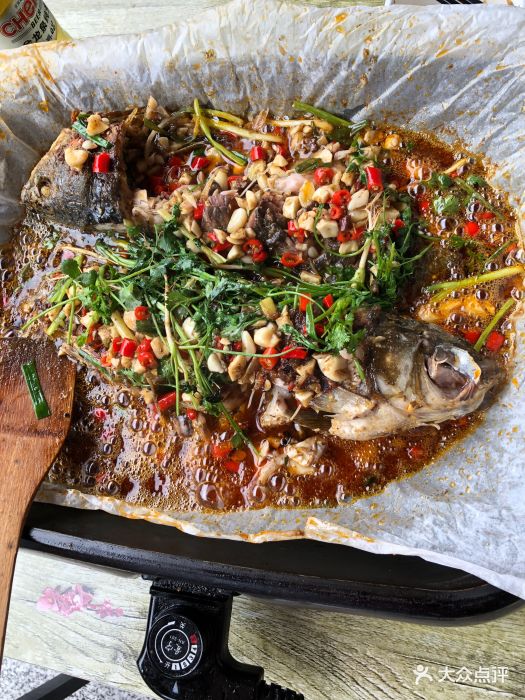 巫山纸上烤鱼图片 - 第1张