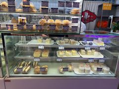 -白玉兰食品甜凤店(合生汇店)