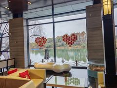 -上海怡沁园度假酒店