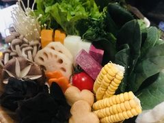 -湊湊火锅·茶憩(新中关购物中心店)