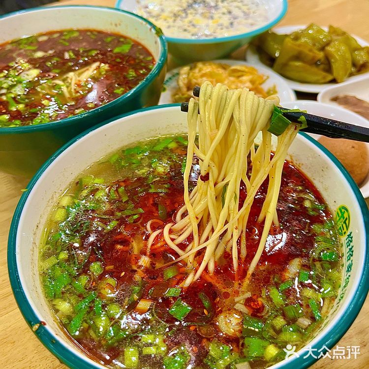 巨好吃的德元牛肉面改名格格家