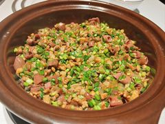 秘制海肠煲仔饭-怡情荟•海鲜青岛菜(五四广场旗舰店)