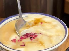 -云阿蛮云南生烫牛肉米线(奉贤路店)