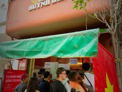 -Bánh Mì Huynh Hoa