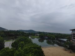 -上海佘山世茂艾美酒店