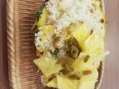 2b菠萝饭-上海外国语大学（松江校区）食堂