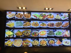 -吴记酱骨炖菜馆(康安路店)