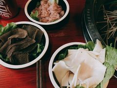 -谭鸭血老火锅(漳州路店)