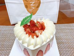 -罗森尼娜(德思勤店)