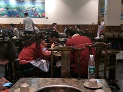 大堂-肖肖酸萝卜鱼火锅(总店)