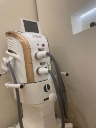 -郡艺医疗美容·微整·眼鼻吸脂