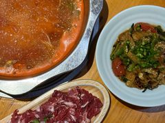 -苗阿哥酸汤牛肉火锅(体育场店)