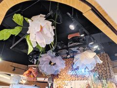 -谷莠子花艺气球派对·绿植造景·花艺沙龙(东海缤纷天地店)