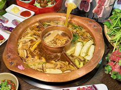 -滇釜火锅·能喝汤的火锅(车公庄店)