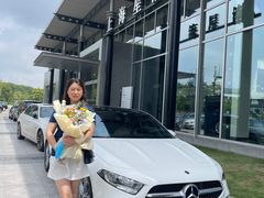 -上海星瀚奔驰4S店(红柳路店)