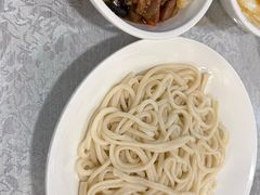 -汗腾格里·风味餐厅(新疆驻京办店)