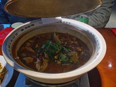 -魏铭鱼头捞饭(晋阳路店)