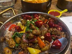 -SISTERS BAR RESTAURANT川意酒馆(嘉善老市H楼店)