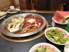 -沸炉重庆老火锅(军事博物馆店)