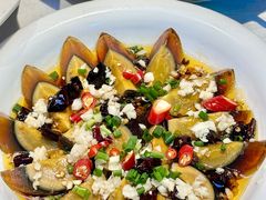 -肥小宝·金牌油焖大虾(襄阳龙虾地标店)