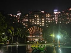 -三亚湾海居铂尔曼度假酒店