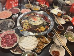 -洞亭火锅(防空洞总店)
