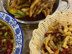 -江城燕子大排档(江汉路步行街店)