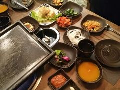 烤肉小菜-香猪坊韩国烤肉专属门店(魏公村店)