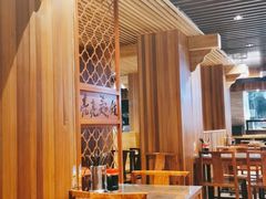 -亮亮面馆(经六路店)