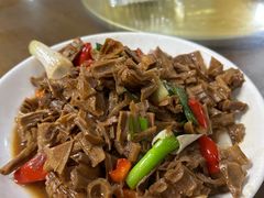 -芦茨金富饭庄·25年老字号·专做稻草鸡