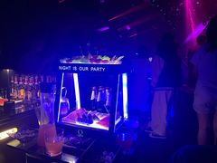 -欧米亚派对酒吧(绵阳店)