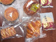 -潮一不贰·法式甜品·生日蛋糕·西式简餐(外滩店)