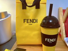 -喜茶(北京华贸购物中心店)