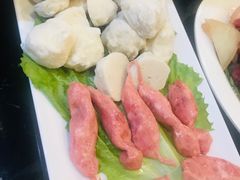 墨鱼丸小肉肠双拼-燚青春东北泥炉烤肉(百合店)