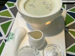 -燕庭·纯燕窝·甜品下午茶(南京西路店)