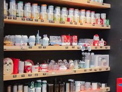 零售区-星巴克(广州南站A18检票口楼上)