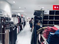 -优衣库(上海正大广场店)