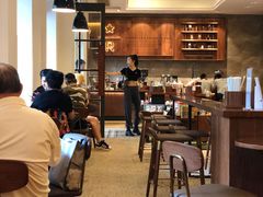 大堂-星巴克臻选(广州沙面店)