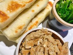 虾酱卷子-渔民船说·北塘海鲜·天津菜·海肠捞饭(北塘古镇店)