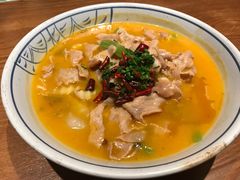 -云海肴·汽锅鸡·云南菜(天山百盛优客店)