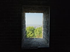 -巴陵广场