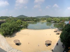 -上海佘山世茂艾美酒店