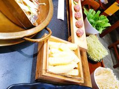 -沸炉重庆老火锅(军事博物馆店)