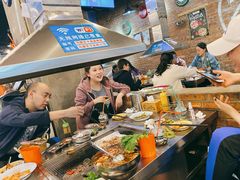 -马路牙子烧烤音乐酒馆(望京店)