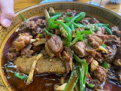 -一品红烧鸭特色川菜(三岔湖店)