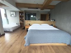 -闲隅江景艺术酒店(解放碑洪崖洞总店)