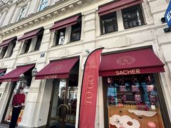 -Cafe Sacher(WIEN)