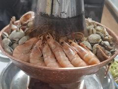 -一口猪海鲜浑锅·东北家常菜